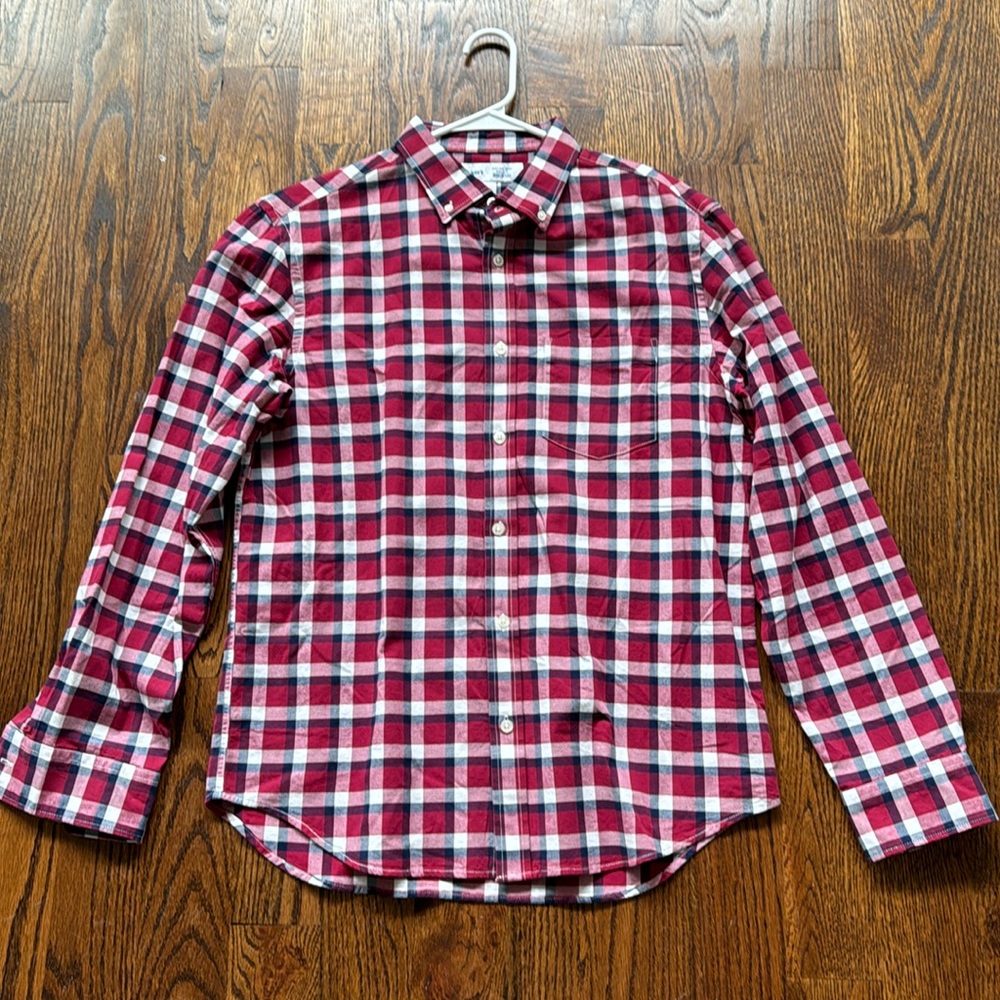 Men’s button down plaid red old navy regular fit medium
